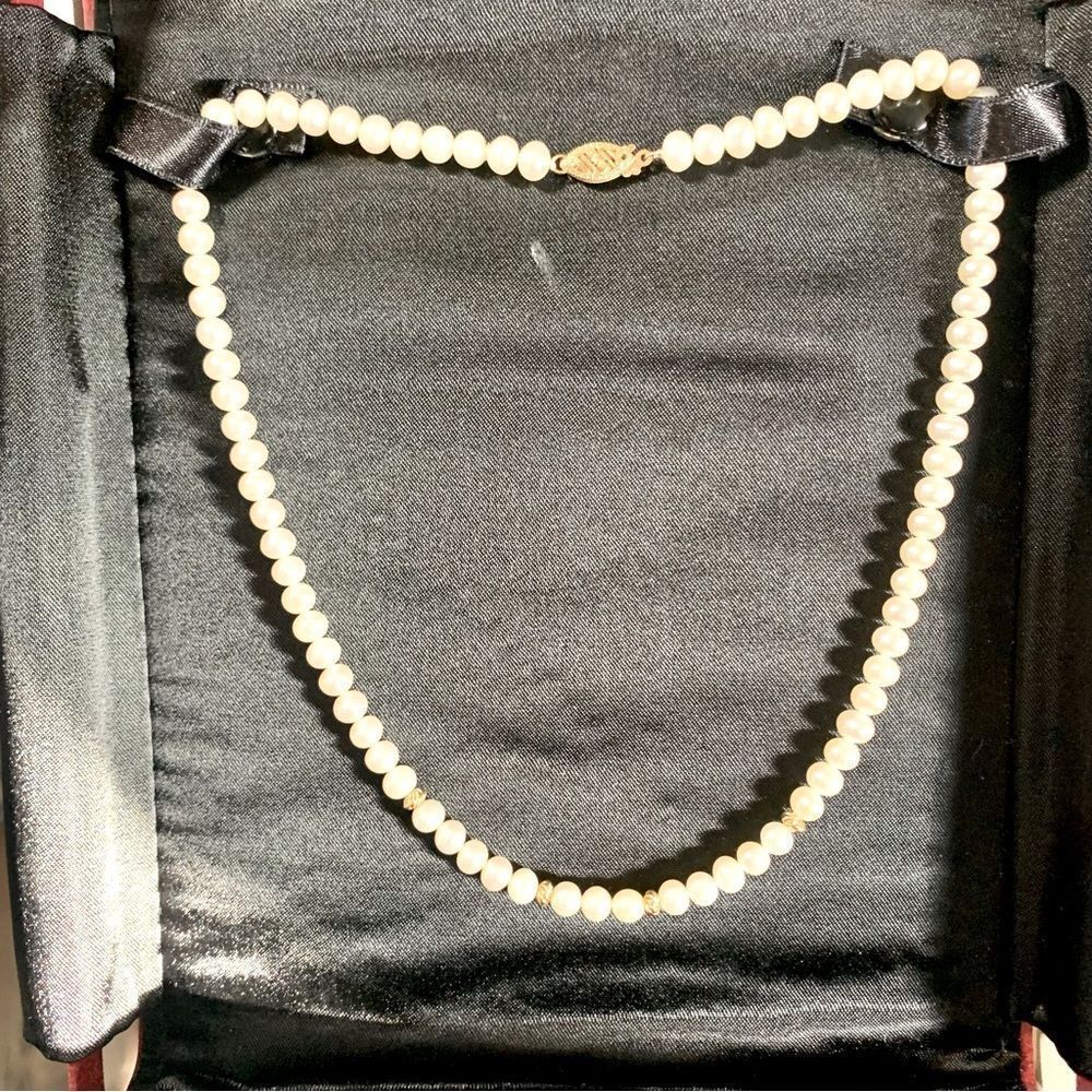 16” Freshwater Pearl Necklace with 14k Gold Clasp